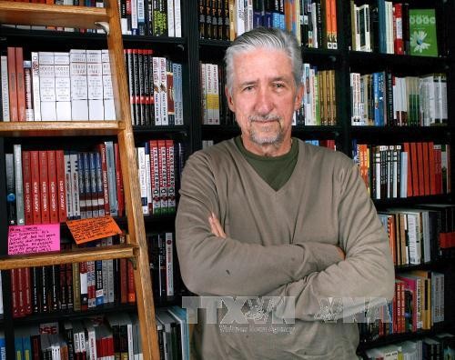 Friedens- und Anti-Vietnamkriegsaktivist Tom Hayden ist tot - ảnh 1